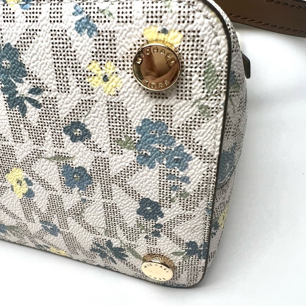 NWT MICHAEL KORS CINDY LG DOME SIGNATURE LOGO VANILLA LEATHER SATCHEL BAG - Picture 12 of 15